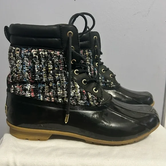 Sam Edelman Caldwell rain, boots, black, and multicolor! - Picture 2 of 14